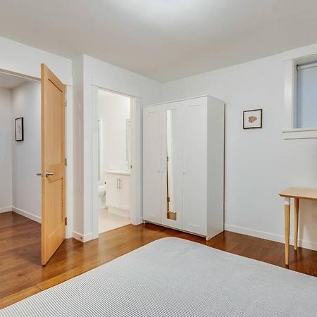 Cedar Hill Sunlit Stay - Bright Spacious & Modern Victoria Exterior foto